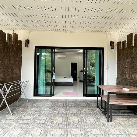 Dara Homestay Ko Kut Exterior foto
