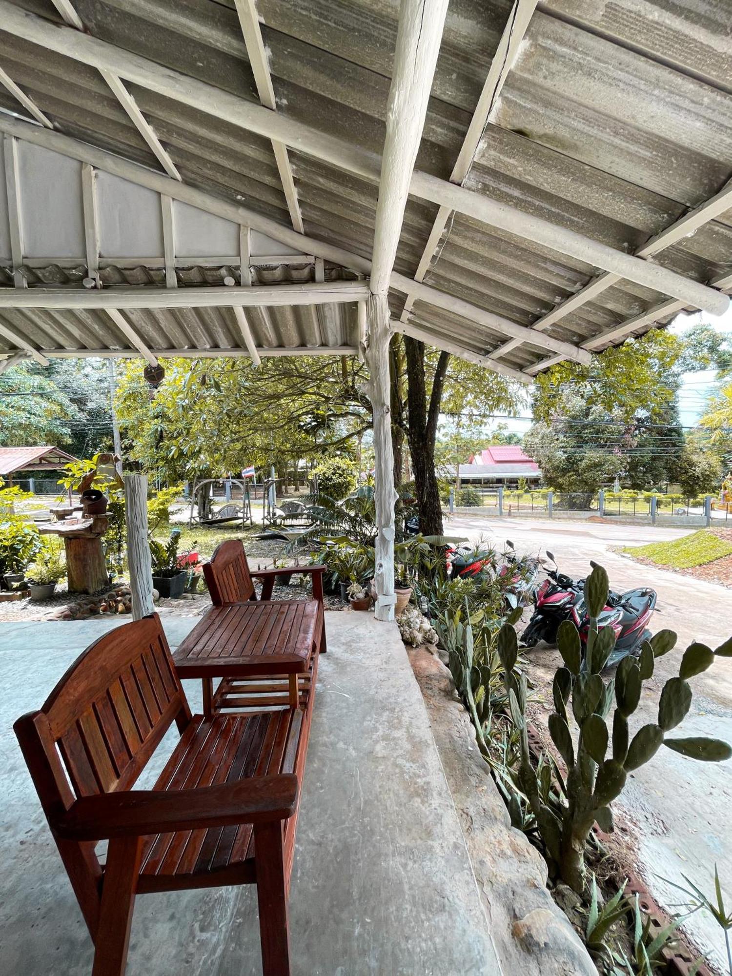 Dara Homestay Ko Kut Exterior foto
